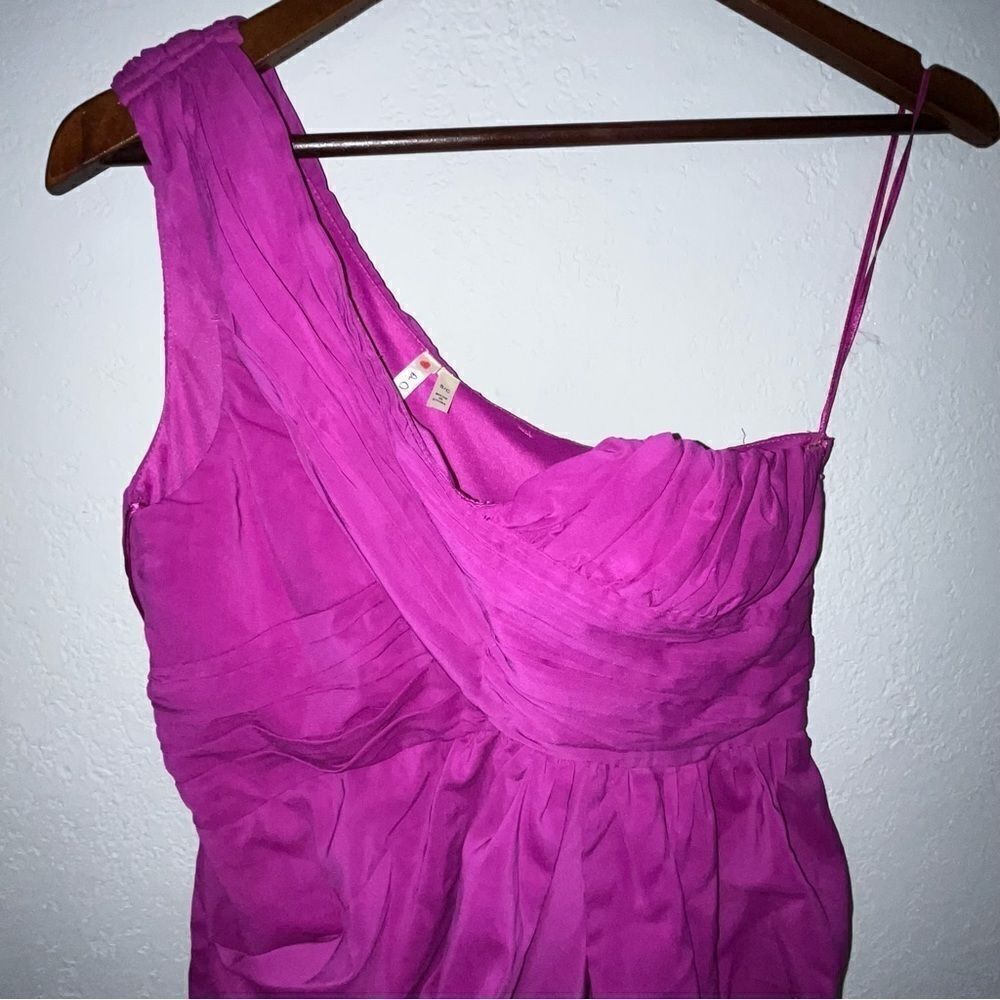 Point Magenta One Shoulder Cocktail Dress - Picture 4 of 9